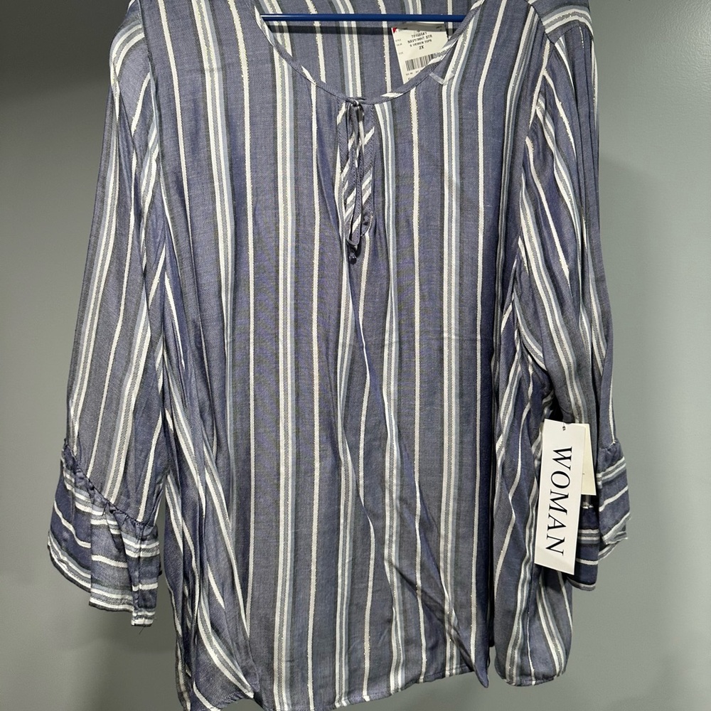 Women’s plus blouse